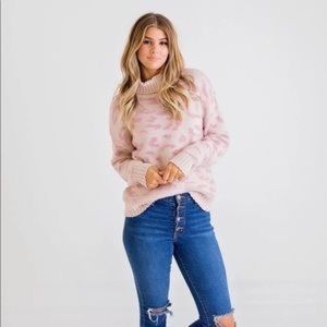 Karlie Leopard Turtleneck Sweater Size Large